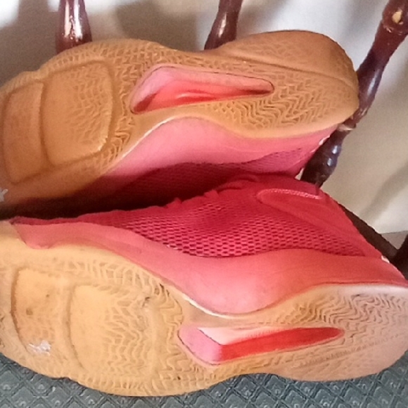 Jordans Air Jordans Melo M12 Red Athletic Shoes Size 11 - Picture 4 of 4